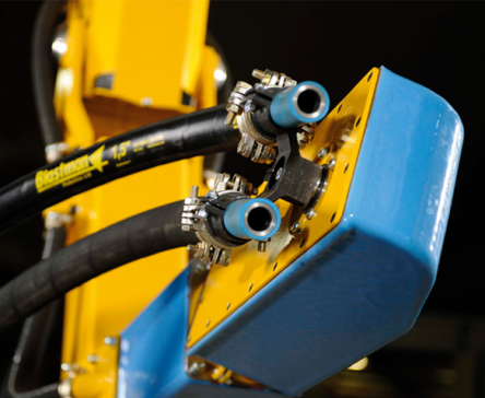 Fully automated blast cleaning robot